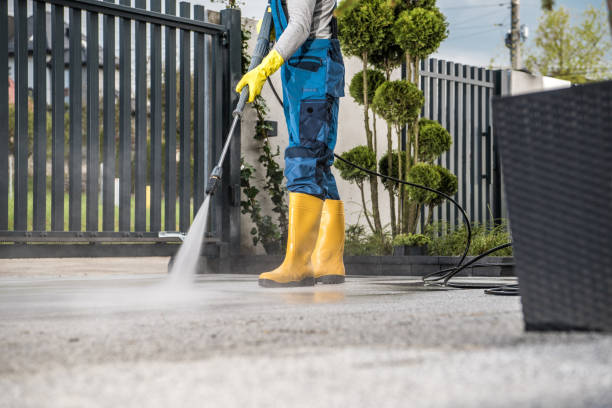 Garage Pressure Washing in Watertown, FL