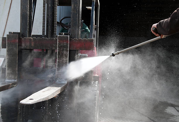 Best Sidewalk Pressure Washing  in Watertown, FL